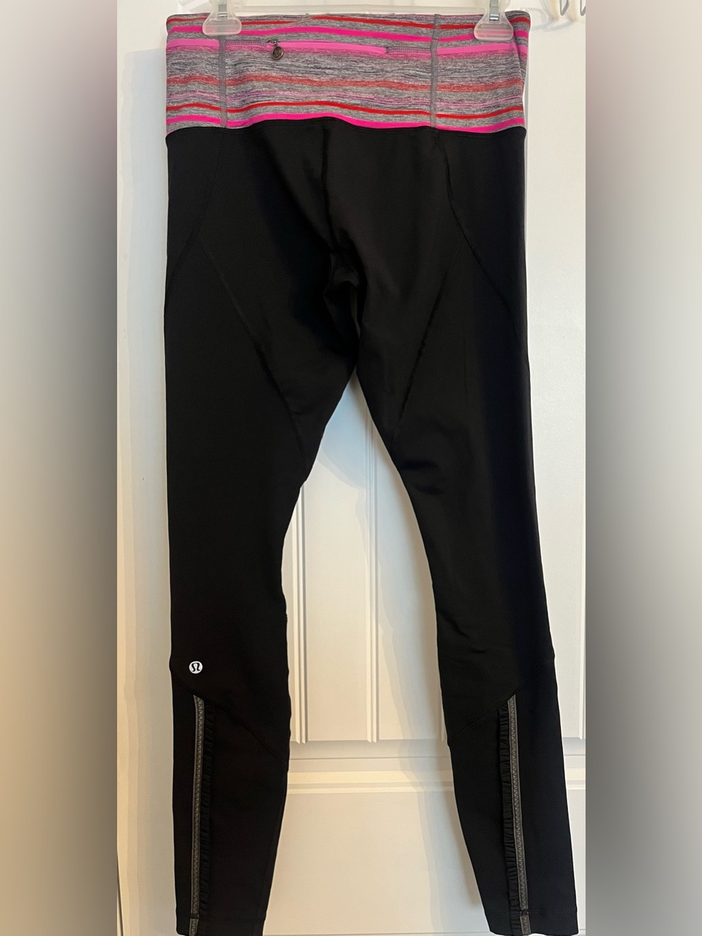Lululemon Run Your Heart Out Tight - Black - Size 8